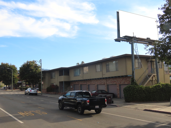 Piedmont ES 120ft S/O Gleneden F/S - 1