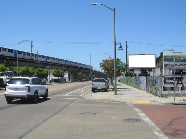 7th St NS 149ft W/O Chester F/E - 1