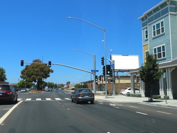 Union City Blvd ES 0.2ft N/O Smith F/S - 1