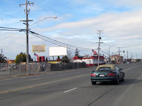 Couch WS 100ft S/O Redwood F/S - 1