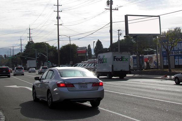 Montague Xwy SS 150ft W/O Oakland Rd F/W - 1