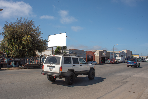 Salinas Rd WS 420ft N/O Bishop F/S - 1