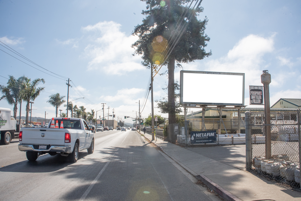 Salinas Rd WS 350ft S/O Jonathan F/N - 1