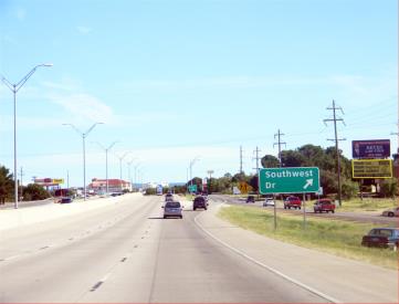 WTR FRWY W/S @ 2032 SOUTH CLACK N/BOT