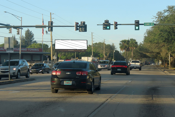OKEECHOBEE RD SS 1.9mi E/O I-95 F/E - 1