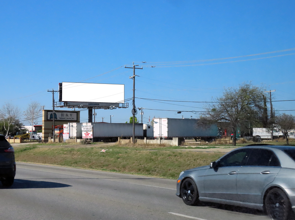 Loop 410 WS 0.4mi N/O Southcross F/N - 2