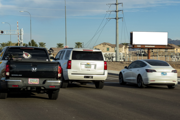 Riggs Rd SS 1375ft E/O Arizona Ave F/W - 2