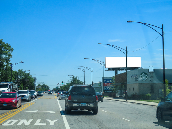 Pulaski Rd WS 15ft S/O 42nd St F/N - 2