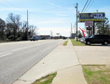 W/S S COLLEGE 1000' N/O VET. BLVD. F/N