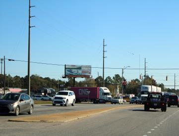 E/S ROSS CLARK CIRCLE @ HWY 431 F/W