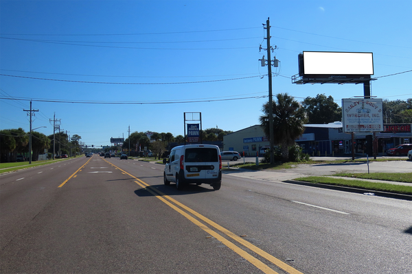 Atlantic Blvd SS 400ft E/O Arlington Rd F/W