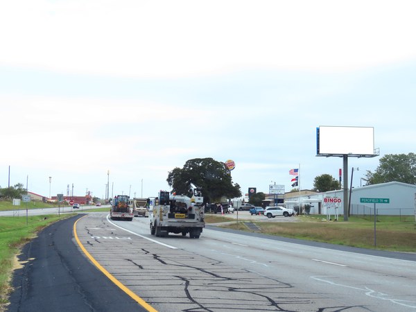 HWY 67 SS 0.4mi W/O I-35 F/W - 2