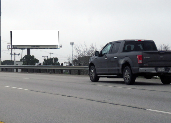 I-37 WS 87ft N/O Goliad F/N - 2