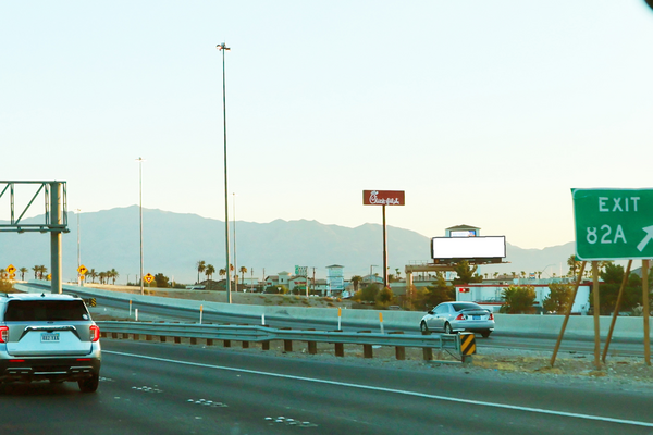 I-11 ES 293ft S/O Lake Mead F/S - 2