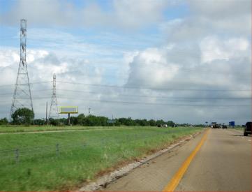810182 I-37 W/S S/O DONOP RD SF