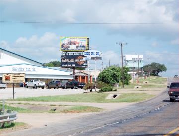 AU0011 US 87 W/S 1.1 MI N/O US 290