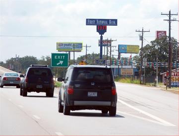 SH 71E, 500' E/O HWY 21