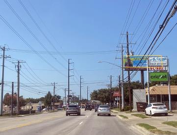 LAMAR W/S 200' S/O KOENIG LN