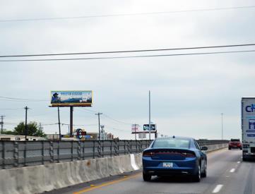 I-35 N E/S .5 MI S/O BRAKER LN