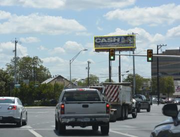 BROADWAY, 1000' S/O HILDEBRAND