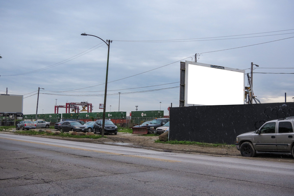 Columbus Dr SS 0.25mi E/O Kedzie Av F/W - 1