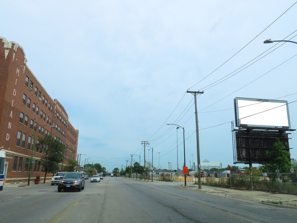 Western Av ES 2ft S/O 15th St F/S - 3