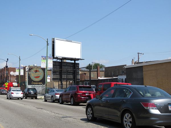 Western Av ES 120ft S/O 25th St F/S - 2
