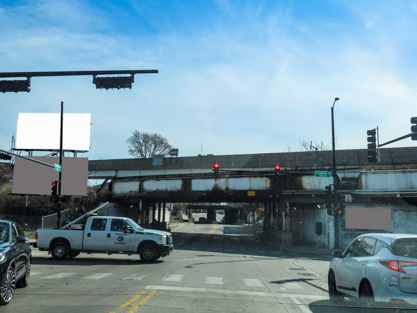 Cermak Rd NS 31ft E/O Canal St F/W - 2