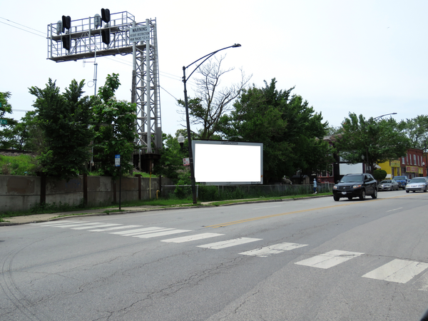 Cermak Rd SS 230ft E/O Drake Av F/E - 1