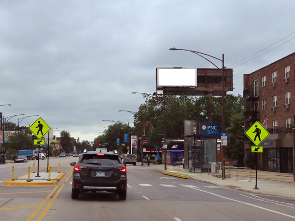 Milwaukee Av ES 400ft S/O Devon Av F/S - 2