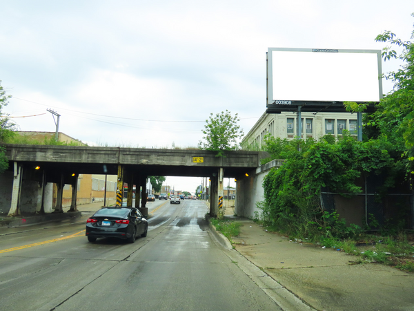 Pulaski Rd WS 150ft S/O Taylor St F/N - 2