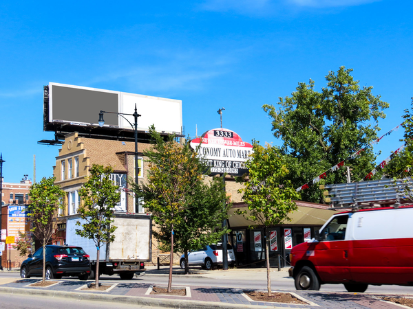 Western Av ES 160ft S/O Roscoe St F/S - 2