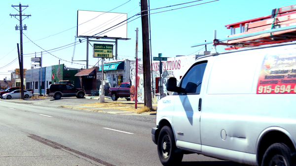 Dyer St WS 0.55mi N/O Pershing Dr F/N - 2