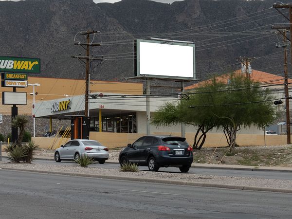 Sunland Park Dr SS 375ft W/O SH 20 Mesa St F/W - 2