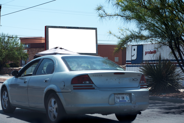 Vista del Sol Dr SS 960ft E/O George Dieter Dr F/W - 2