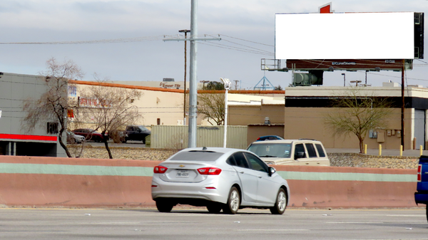 I-10 NS 800ft W/O Lee Trevino Dr F/W - 1