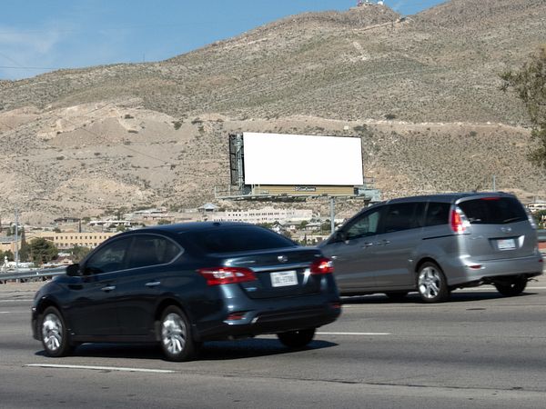 I-10 NS 500ft W/O Piedras St F/E - 2