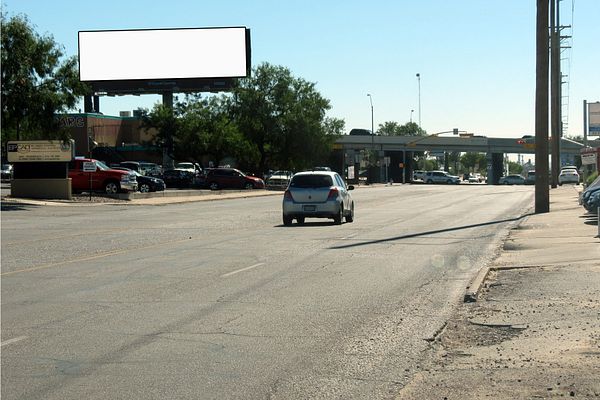Trowbridge Dr ES 250ft N/O I-10 F/N - 1