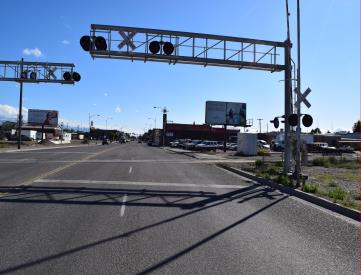OVERLAND AVENUE S/O RAILROAD AVENUE WL NF