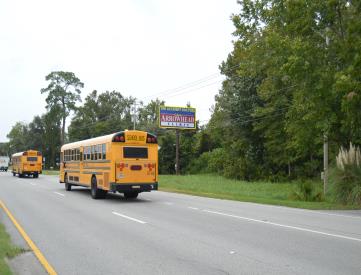 W/S US 17 300' S/O CYPRESS MILL F/N