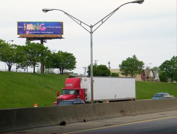 W/S I-75 200' N/O E GRAND BLVD F/S
