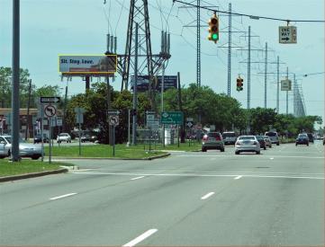 S/S 8 MILE RD 500' W/O KELLY F/E