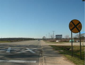 HWY 65/82 E/S 0.9 MI S/O BORGOG-NONI (S)