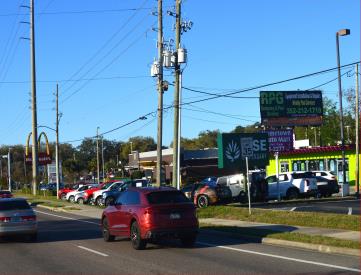 US 41 W/S .8 MI N/O CR 484