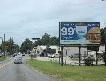 W/S SKIDAWAY 10' S/O 48TH ST F/N