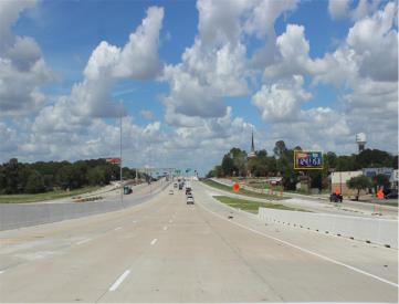 E/S I-35 N/O E WACO DR FS