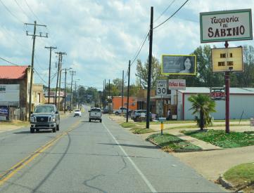 SHELBYVILLE ST W/S .6 MI S/O SH 7E