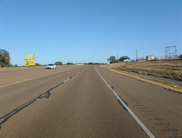 US 87 E/S 1 MI S/O CUERO WF LHR BTM