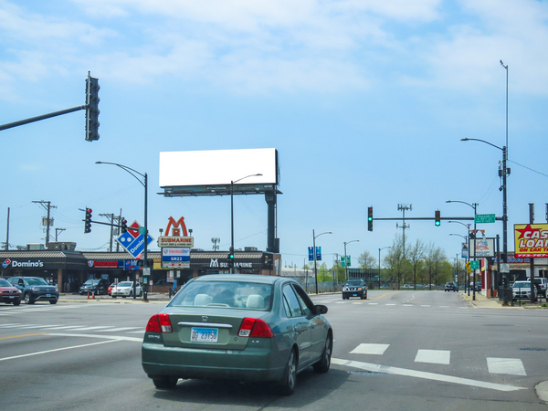 Archer Av SS 108ft W/O Pulaski Rd F/E - 2