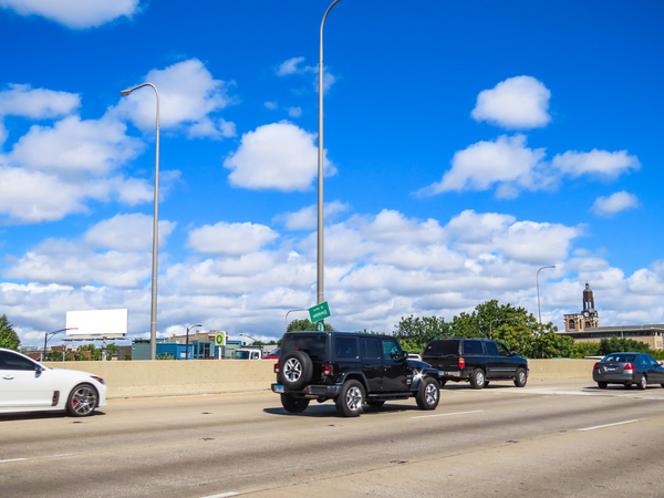 I-90/I-94 Kennedy Xwy WS 140ft N/O Division St F/S - 1